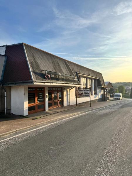 Na fotografii je vidět objekt Formanka Mladějov - Pension 1 nacházející se ve městě Mladějov.