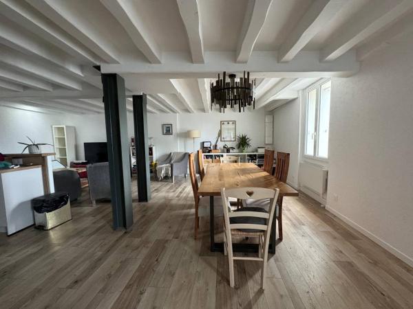 A la foto es mostra l'objecte Maison familiale proche Thermes, Lac et Plages situat a la ciutat de Le Chay.