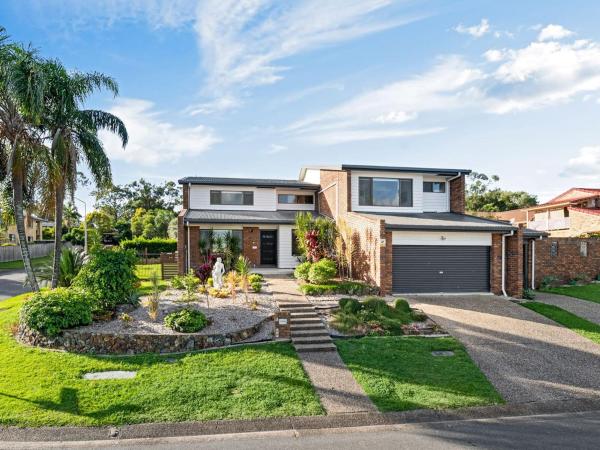 På bildet vises objektet Sunnybank Hills Retreat 6 Beds Near Market Square som ligger i byen Runcorn.