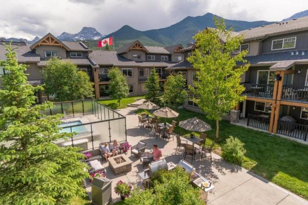Canmore Banff Gateway, Bbq, Hot Tub, Gym & Parking - Saskatchewan