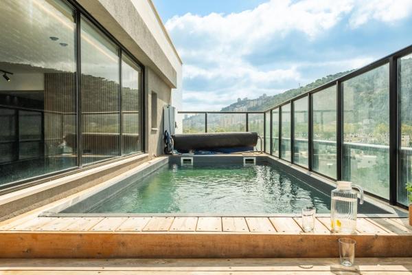 Foto 2: Pool & Jacuzzi Seaview Penthouse by Sea N' Rent