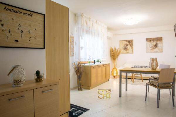 写真にはアルゲーロ市にあるAppartamento Il Canto Delle Sireneが写っています。