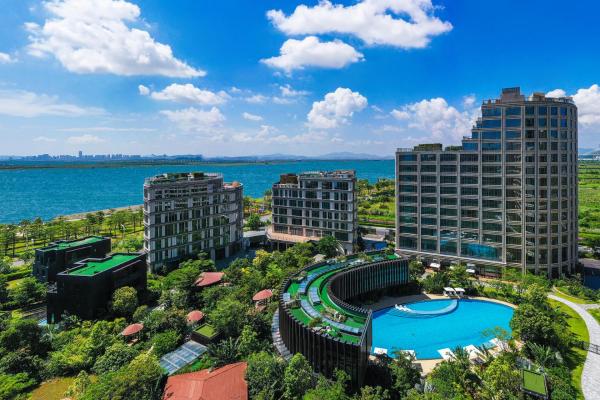 写真には珠海市市にあるSerensia Woods Wellness Resortが写っています。