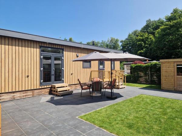Na zdjęciu widoczny jest obiekt Camping Alkenhaer Appelscha Chalet 017 położony w mieście Appelscha.