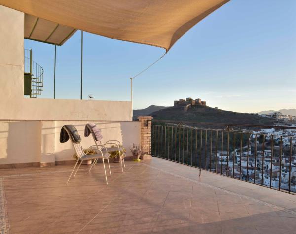 A la foto es mostra l'objecte Central apartment with spectacular views situat a la ciutat de Álora.