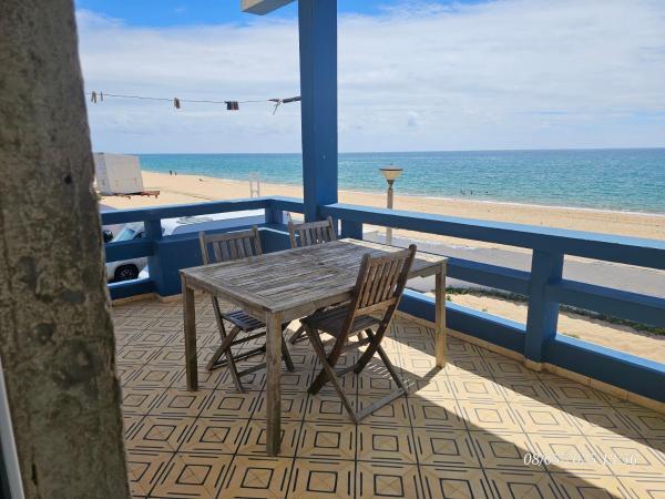 A la foto es mostra l'objecte Blife Vistaya private rooms at Faro beach situat a la ciutat de Faro.