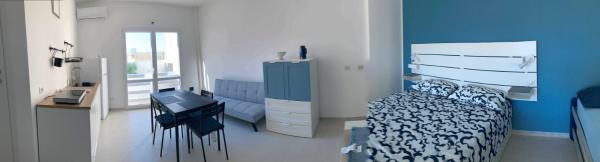 A la foto es mostra l'objecte Almarea open space di Sulemmari situat a la ciutat de Scoglitti.