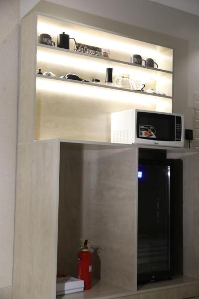 A la foto es mostra l'objecte استديو مصمم بديكور عصري situat a la ciutat de Riad.