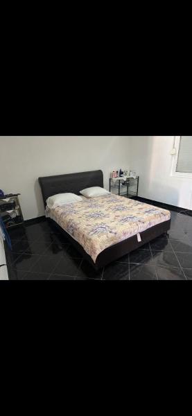 Na foto é possível ver o objeto Agron apartments localizado na cidade de Ulcinj.