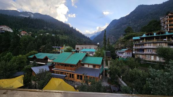 Hotel Old Hill - Manali