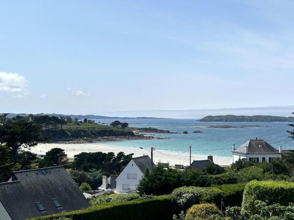 A la foto es mostra l'objecte Small house with sea view situat a la ciutat de Boudilleau.