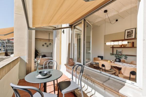 Solea - 3 bedrooms and balcony in Eixample Dreta, Barcelone