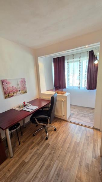 Na zdjęciu widoczny jest obiekt Cozy flat near metro and centrum położony w mieście Bukareszt.
