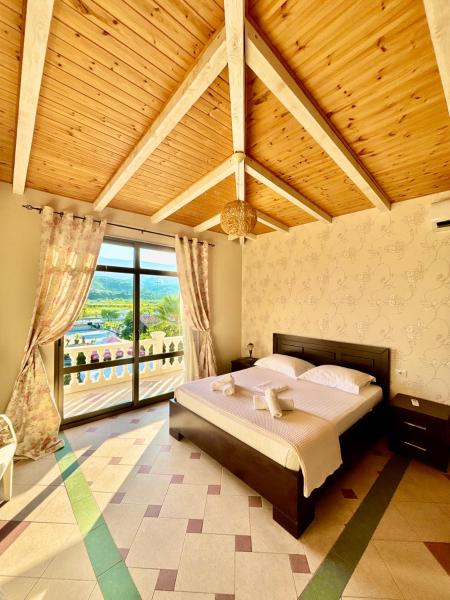Blen Grand - Distrito de Berat