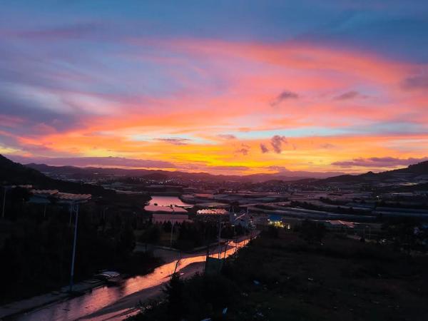 På bildet vises objektet Da Lat Sunset View som ligger i byen Ấp Lat.