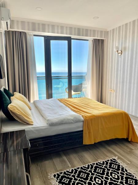 Orbi beach sea view 32 floor, Batumi