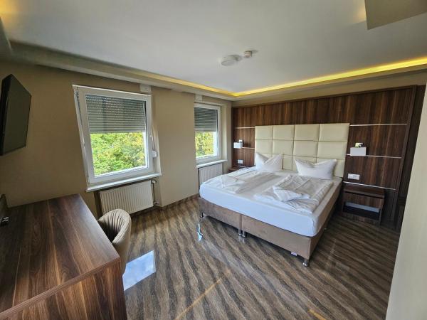 写真にはヴォルムス市にあるHotel City Faberが写っています。