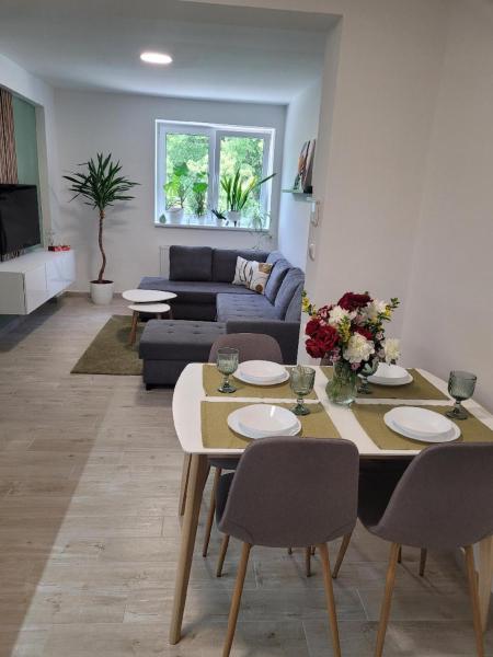 Na fotografii je vidět objekt Apartment u Ježků nacházející se ve městě Vísky.