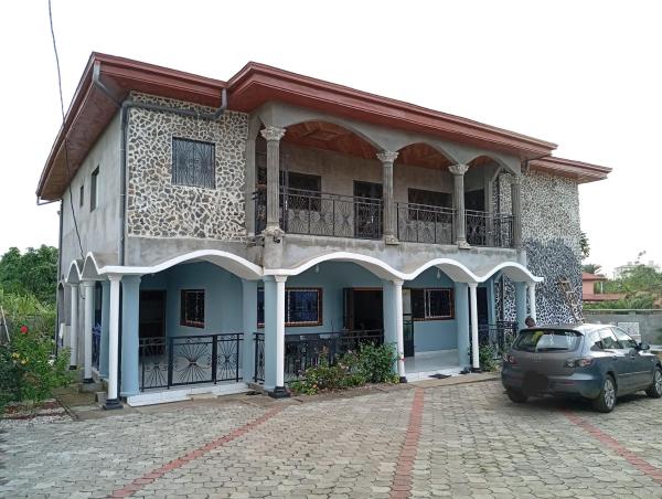 Na fotografii je vidět objekt SWISS Residency Kribi nacházející se ve městě Kribi.