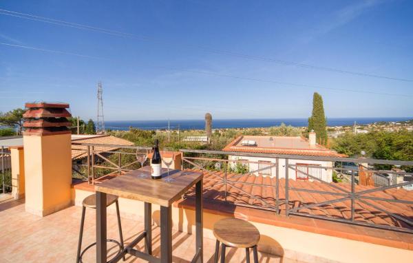 Gorgeous Home In Altavilla Milicia - Sicile