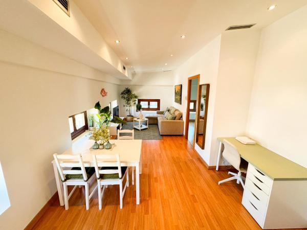 Bonito apartamento cerca de la Plaza de la Virgen, Valencie