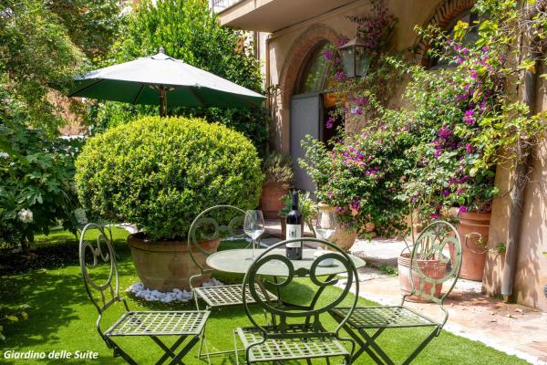 På billedet ses objektet La Locanda di Villa Toscana beliggende i byen Bibbona.