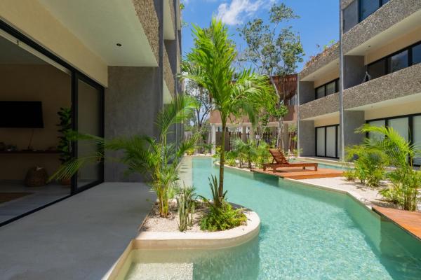 Na zdjęciu widoczny jest obiekt Stylish La Veleta Studio with Terrace and Pool położony w mieście Tulum.