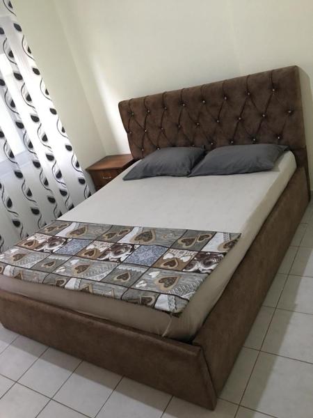 Na fotografii je vidět objekt Apartament Plazhi nacházející se ve městě Durrës.