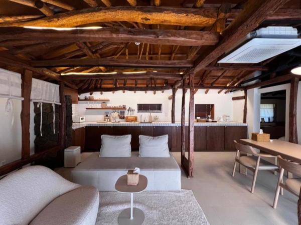 A la foto es mostra l'objecte Dazayo Gosan Dodle House situat a la ciutat de Sindo-ri.