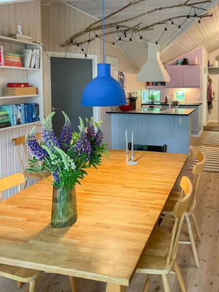 A la foto es mostra l'objecte Virksund Home With Grounds And Hot Tub situat a la ciutat de Lund.