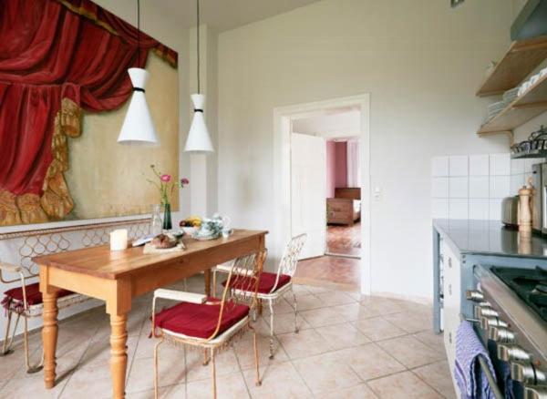 Na fotografii je vidět objekt Two-Storey Suite With Terrace And Garden nacházející se ve městě Hohen Mistorf.