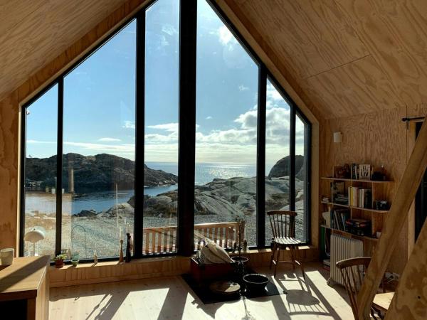 På billedet ses objektet Seaside Cabin With Secluded Location In Bokn beliggende i byen Kro.