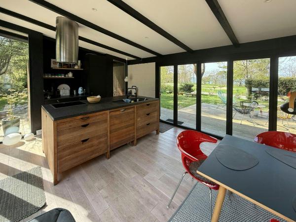 Na foto é possível ver o objeto Coastal Gem Between Gilleleje And Tisvildeleje localizado na cidade de Græsted.