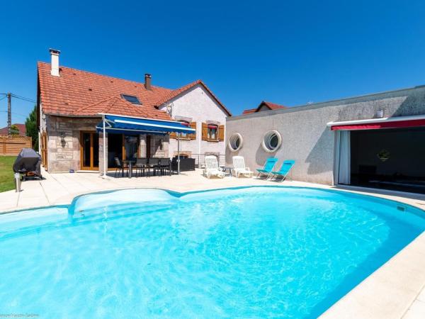 På bilden syns objektet Confort moderne dans les Vosges du Sud avec piscine et jacuzzi - FR-1-583-480 som ligger i staden Conflans.