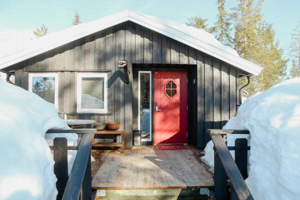Na foto é possível ver o objeto Charming Cabin In Vikerfjell localizado na cidade de Bjoneroa.