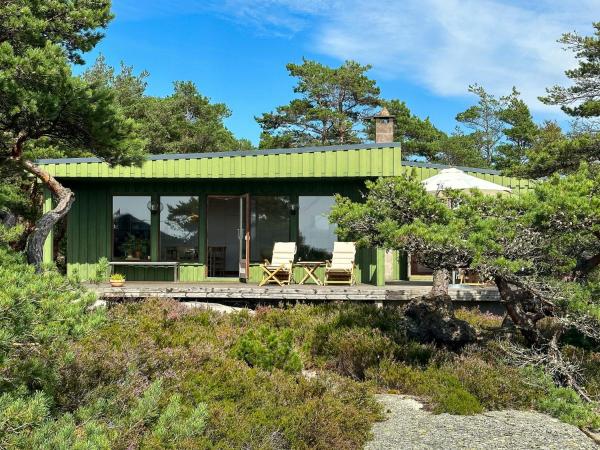 A la foto es mostra l'objecte Modern Cabin With View Over Oslofjorden situat a la ciutat de Gressvik.