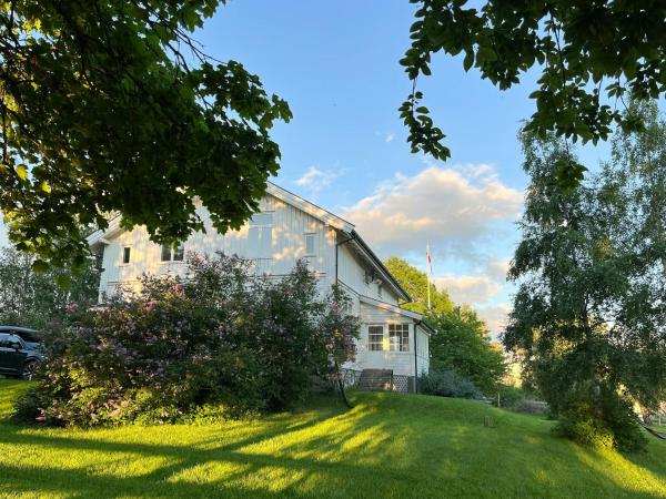 På billedet ses objektet Historic Property In Idyllic Snertingdal beliggende i byen Ålset.