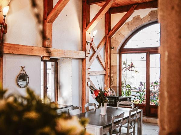 A la foto es mostra l'objecte Gîte avec espace bien-être, sauna et hammam à Moffans-et-Vacheresse - FR-1-583-447 situat a la ciutat de Frédéric-Fontaine.