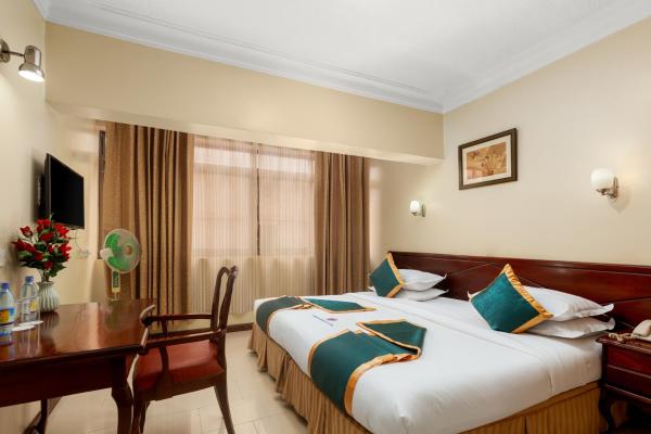 Holiday Express Hotel Kampala, Кампала