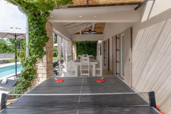 A la foto es mostra l'objecte Villa Batelica situat a la ciutat de Labin.