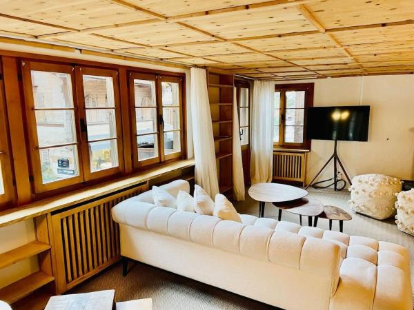 Na fotografii je vidět objekt Charming apt PROMENADE GSTAAD Palace view 160m2 nacházející se ve městě Gstaad.
