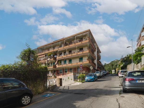 Na fotografii je vidět objekt Apartment Caprifoglio by Interhome nacházející se ve městě Rapallo.