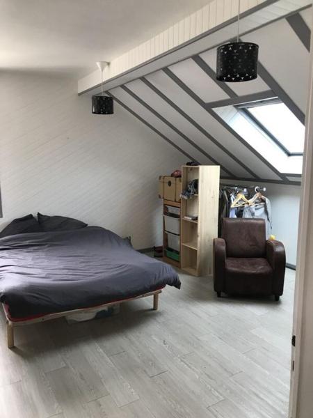 写真にはクリューズ市にあるAppartement benが写っています。