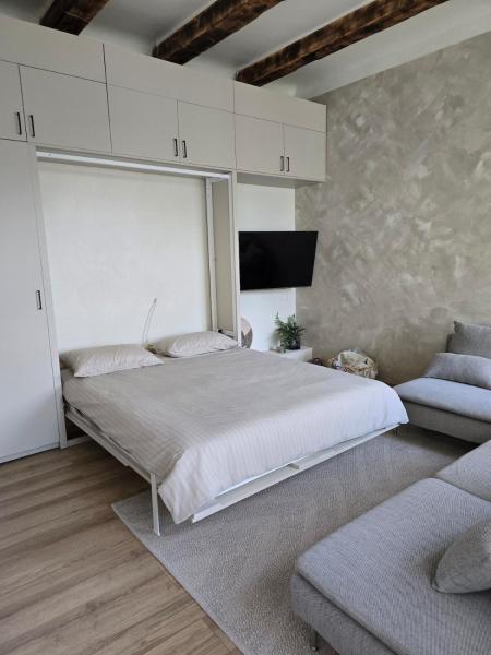 Φωτογραφία 9: Adele Place