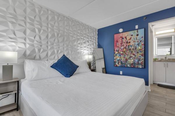 Luxury Disney Escape w Sparkling Pool, Kissimmee