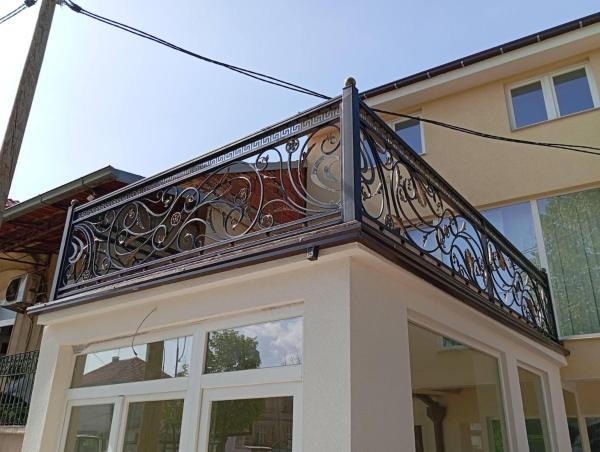 The photo shows the Luxury home in the city centre located in the city of Prilep.