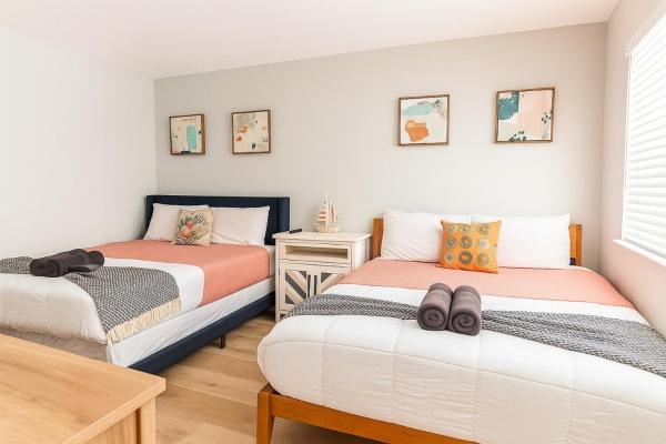 A la foto es mostra l'objecte Beachside 1BR Apt - Walk to Hollywood Dania Beach situat a la ciutat de Dania Beach.