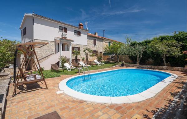 Na zdjęciu widoczny jest obiekt Holiday Home Kacana Croatia położony w mieście Vodnjan.