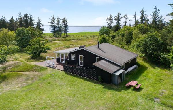 Na zdjęciu widoczny jest obiekt 2 Bedroom Beautiful Home In Skjern położony w mieście Halby.