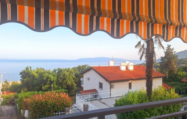 Stunning Home In Icici With House Sea View - Mošćenička Draga